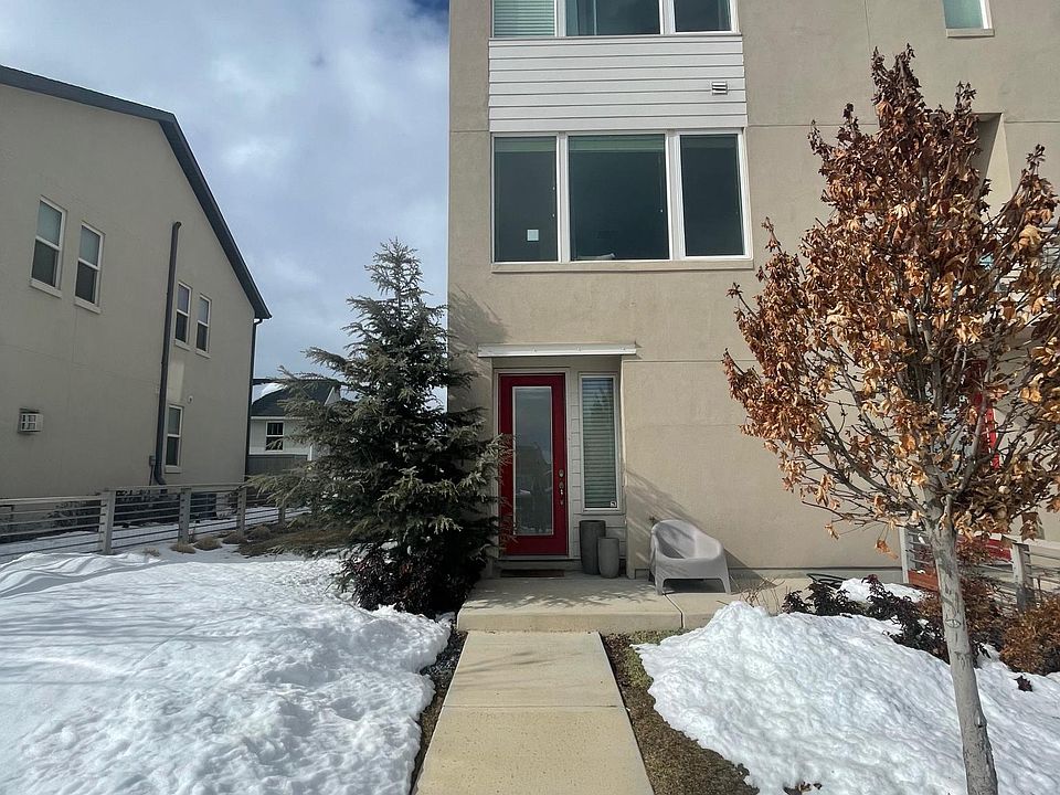 1st image of 6152 W Lake Ave