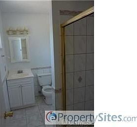 4th image of 2202 S Bon View Ave