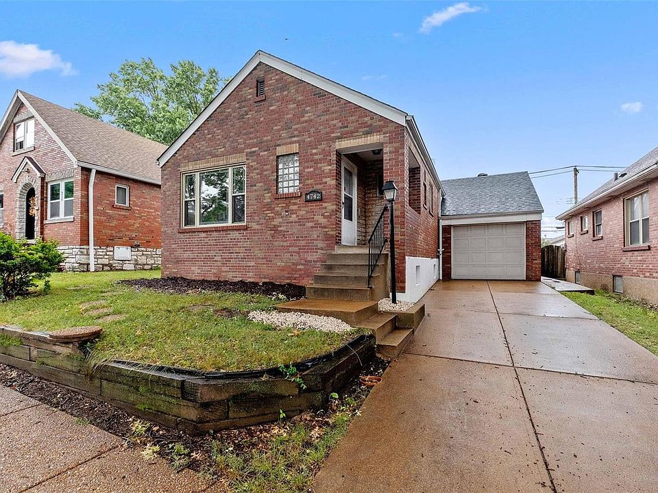 1st image of 4742 Ray Ave