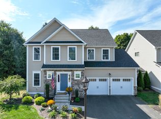 3 Lilac Ter #3, West Hartford, CT 06117