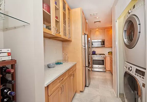 5th image of 55 Liberty St APT 17A