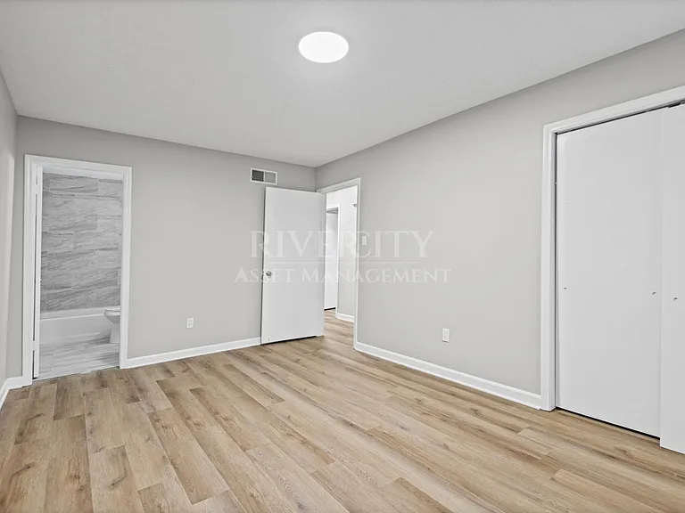 895 Brownlee Rd — Photo 19