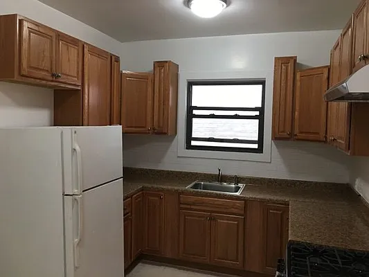 Rented by 1st Premier Realty Network Inc | media 2