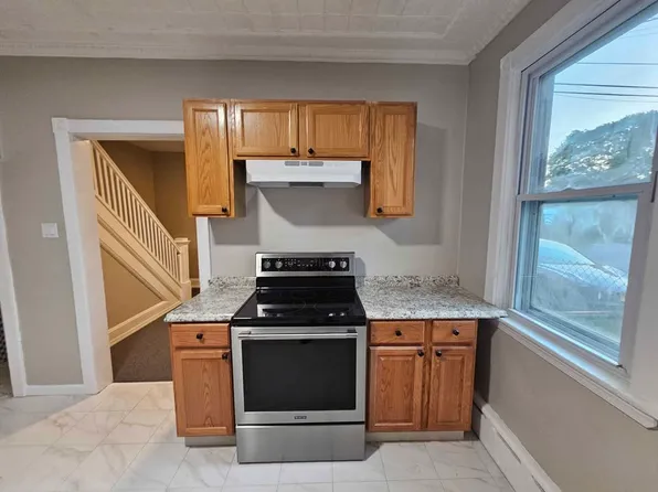 135 Cedar Aly, Phillipsburg, NJ 08865