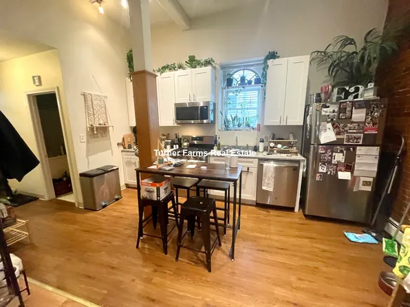 106 Central St #1A, Somerville, MA 02143