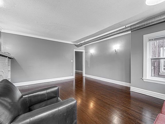 5th image of 926 S Austin Blvd #2S