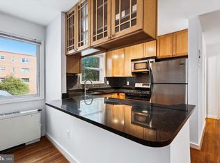 116 Lee Ave APT 303, Takoma Park, MD 20912