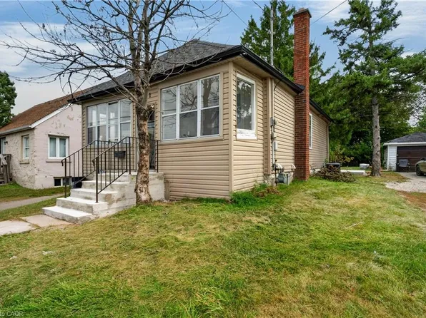 241 W 5th St, Hamilton, ON L9C 3N8