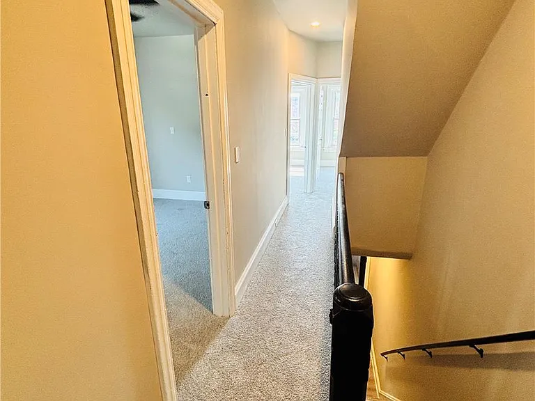 718 Linden St — Photo 11