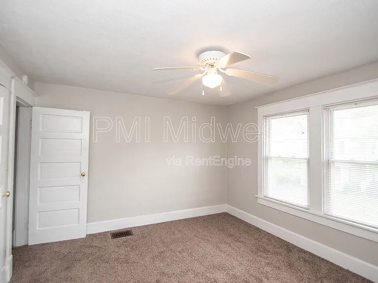 1541 E Ohio St — Photo 26