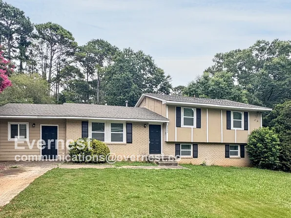 8802 Homewood Dr, Riverdale, GA 30274