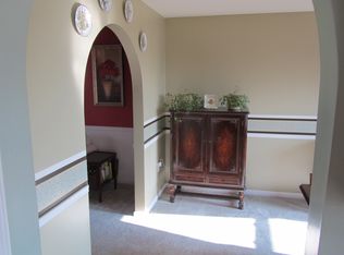 137 Tuscany Estates Dr, Finleyville, PA