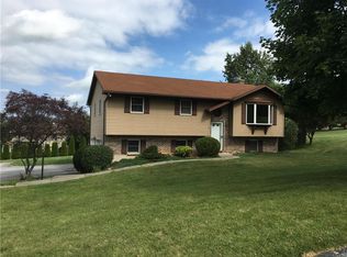 3839 Maple Tree Ln, Slatington, PA 18080
