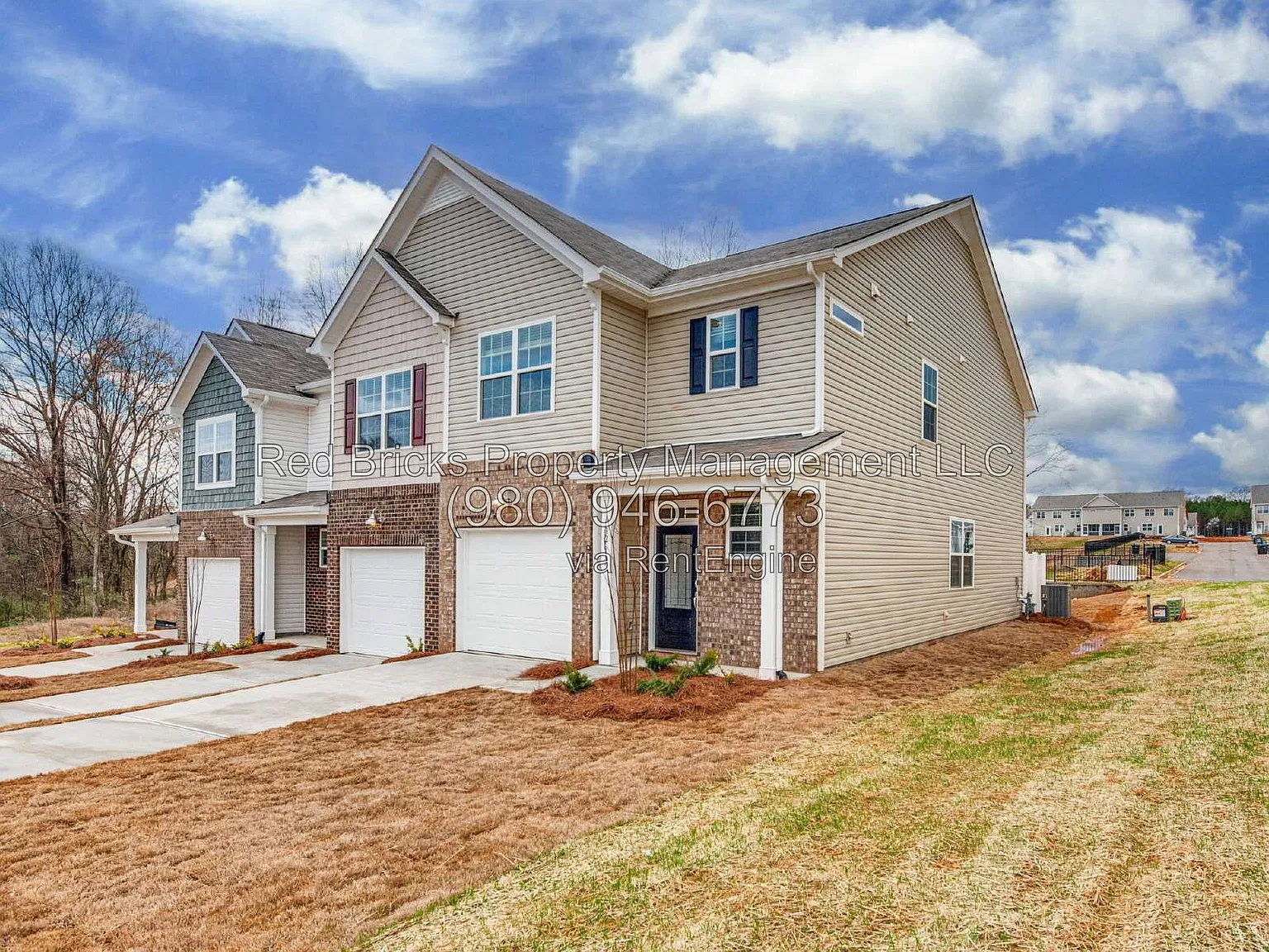 3 bed, 2.5 bath, 1729 sqft, $1,995 — Photo 2