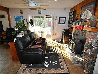 3rd image of 4553 N Hughes Ave