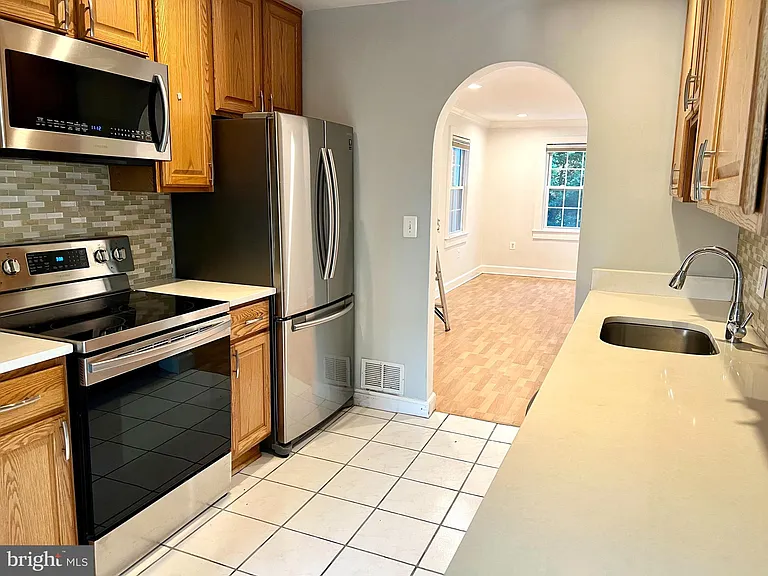 7208 Tyler Ave — Photo 8