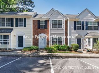 214 Climbing Ivy Ct, Cary, NC 27511
