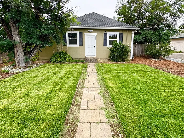 2175 Howard St — Photo 2