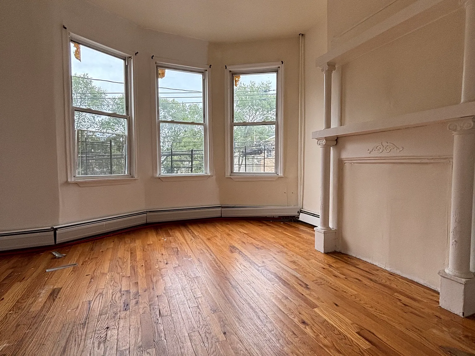 2 bed, 850 sqft, $1,895 — Photo 2