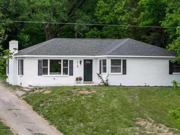 210 Helm St, Stanford, KY 40484