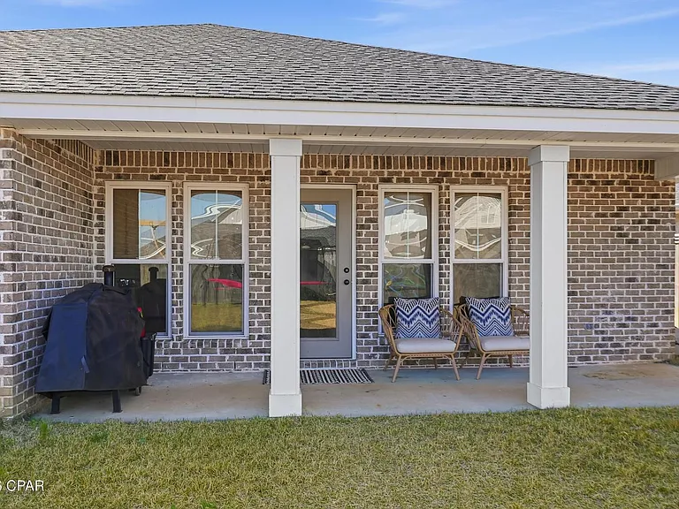 38100 Heartwood St — Photo 31