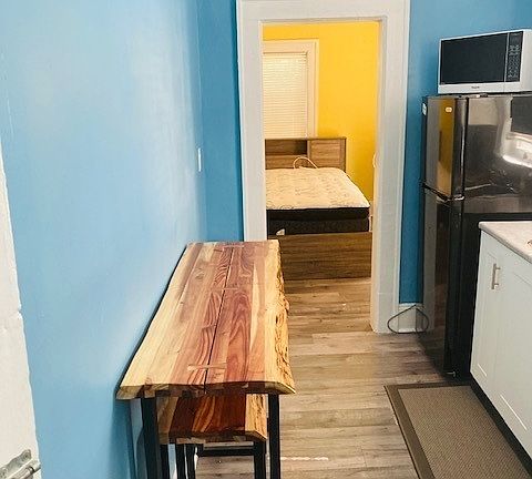 3rd image of 355 Bruce Ave #3