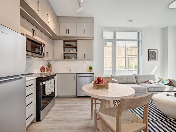The Shanley, 415 Duke St W, Kitchener, ON N2H 6N7