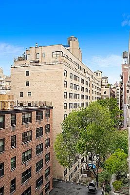 5th image of 63 E 9th St APT 8C