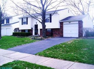 3595 Christopher Pl, Grove City, OH