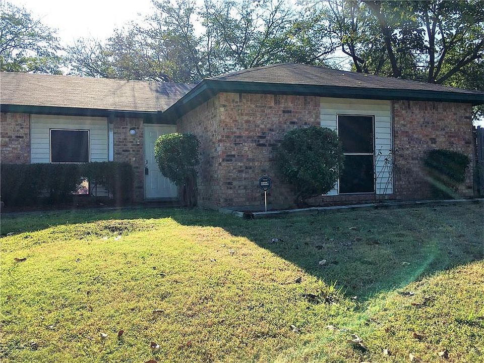 1st image of 2808 Canary Ct