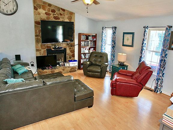 5th image of 1051 Snowberry Hill Dr Lot 1