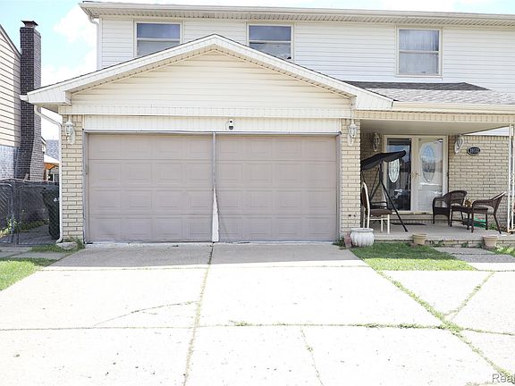 4th image of 39552 Forbes Dr