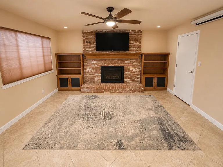 718 E San Jose Ave — Photo 9