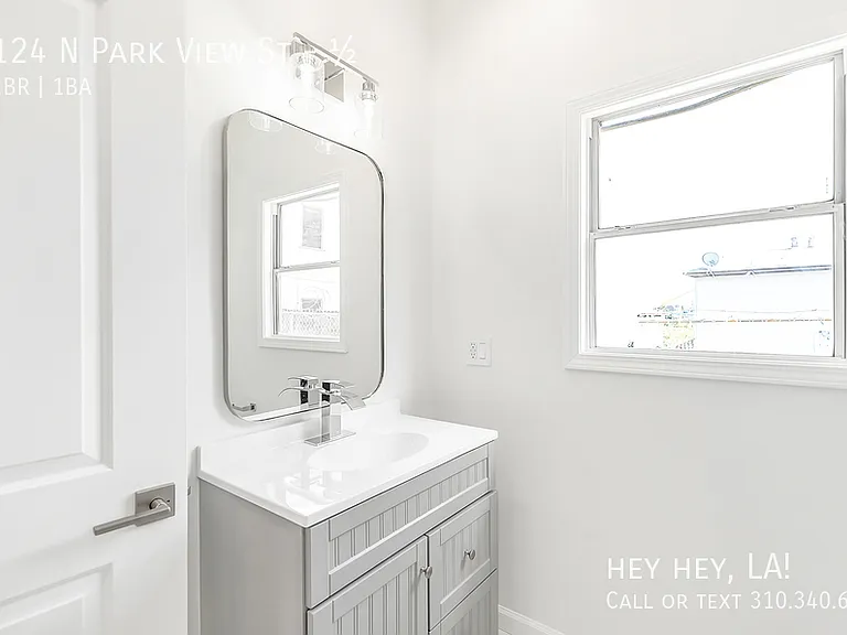 124 N Park View St — Photo 24