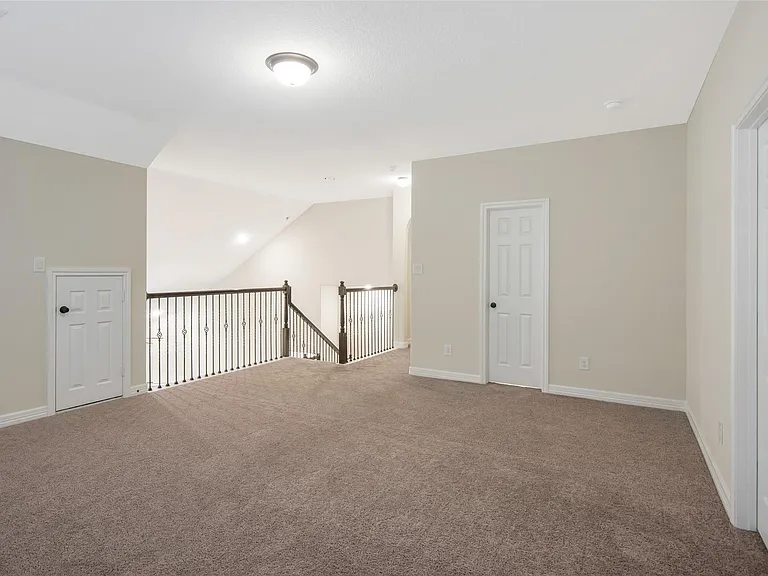 10823 Paula Bluff Ln — Photo 25