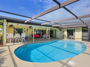 1423 SE 33rd St, Cape Coral, FL 33904