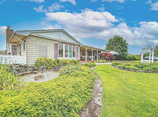 15 Angelica Ct, West Babylon, NY 11704