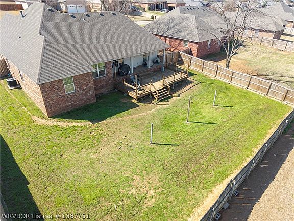 4th image of 3270 Osprey Dr