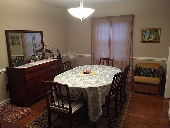 4th image of 2510 Gay Ave