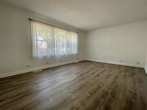 3rd image of 4135 N Meade Ave #1
