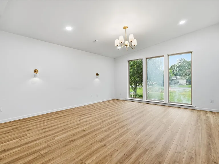 3209 Pennsylvania Rd — Photo 10