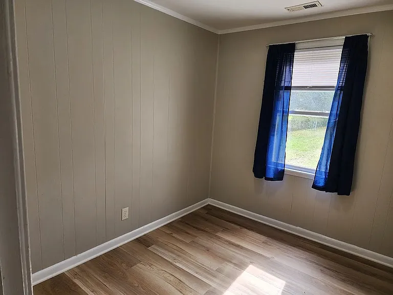 115 S Ivy Ave — Photo 6