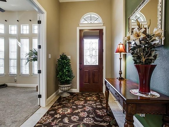 4th image of 2471 Embleton Dr