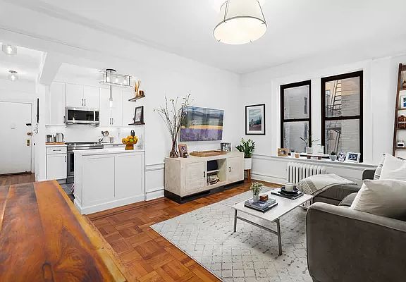 5th image of 77 Eastern Pkwy APT 3E