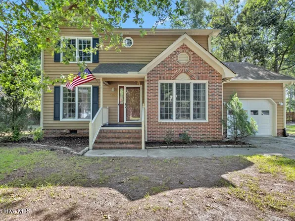 1151 Lakeview Avenue, Richlands, NC 28574