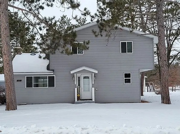33 Fir Ave NW, Menahga, MN 56464