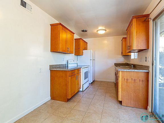 4th image of 335 Torino Dr APT 11