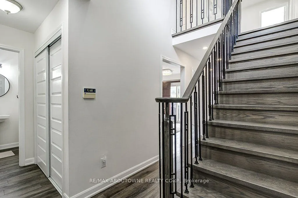 3 bed, $4,200 — Photo 4