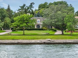 583 Lake Shore Rd, Grosse Pointe Shores, MI 48236