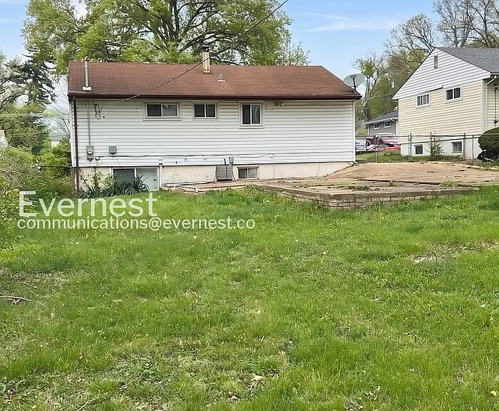 7826 Blandford Dr — Photo 16